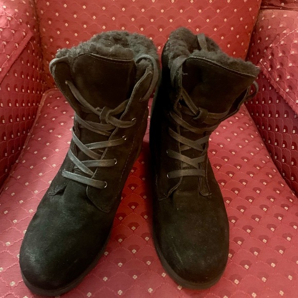 BearPaw Ariella Water Resistant Black Suede Boots Fur Lined Womens Size 11 - Picture 5 of 9